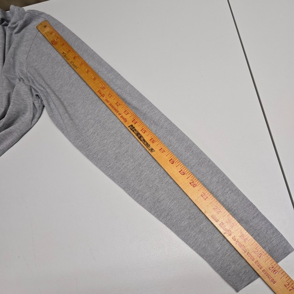 Rhone Shirt Mens Medium Gray Long Sleeve Element Pullover Workout Running‎ Gym - Picture 9 of 11
